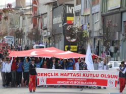 Erzurum'da ''gençlik yürüyüşü''