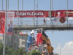 Erzurum'da miting temizliği