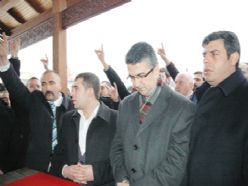 MHP'li Akyıldız için gıyabi cenaze namazı