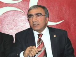 MHP'li Öztürk'ten Başbakan'a küfür sorusu