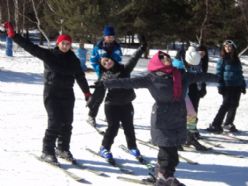 Yakutiye'den üniversite öğrencilerine kayak kursu