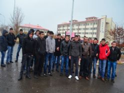 Erzurum'da taşeron işçilerin maaş isyanı
