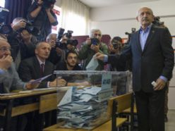 Kılıçdaroğlu: 'Demokrasimiz güçlenmek zorunda'