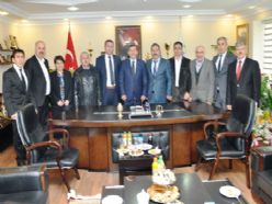 Erzurumlular Başkan Karabacak'ı ziyaret etti