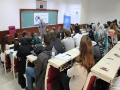 Prof. Dr. Fazlıoğlu'dan, 'Hafıza ve tarih' konferansı