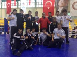 Atatürk Üniversitesi boks takımı Türkiye şampiyonu