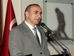 AÜ'de Türk dış politikası tartışıldı