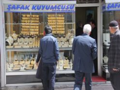 Flaş... Erzurum'da kuyumcu soygunu