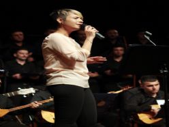 ''Ayrılık'' temalı türk halk müziği Konseri 