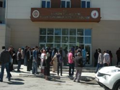Erzurum'da sınavın kazananı emanetçiler oldu