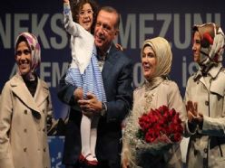 Erdoğan çiftine evlilik yıldönümü sürprizi