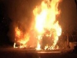 Tunceli-Elazığ sınırında 6 araç yakıldı