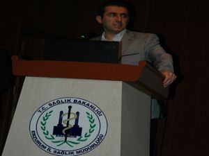 Erzurum'da 'Otizm esliklik değil farkındalıktır' semineri