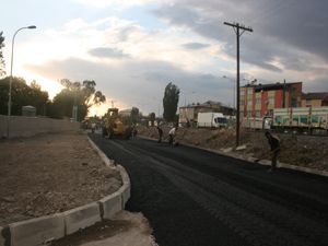 Pasinler'de Mehmet Sekmen Caddesi asfaltlandı