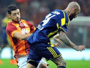 Galatasaray Fenerbahçe'yi 2-1 mağlup etti