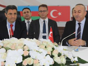 Türk, Azeri ve Gürcü Dışişleri Bakanları Kars'a geldi