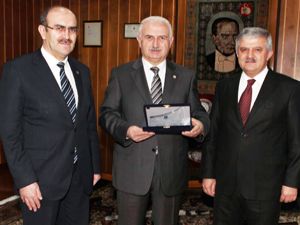 Atatürk Üniversitesi AKTS etiketi ödülünü aldı