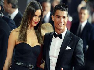 Hangisi Ronaldo'nun sevgilisi olacak