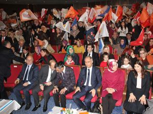 Bakan Ala, Osmanlıca kursu ve kadın kolları kongresi'ne katıldı