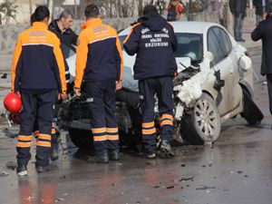 Erzurum'da feci kaza: 3 yaralı