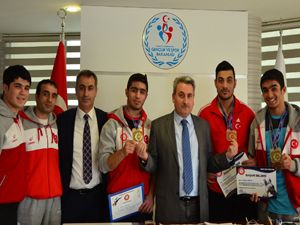 Şampiyon judocular Erzurum'un gururu oldu
