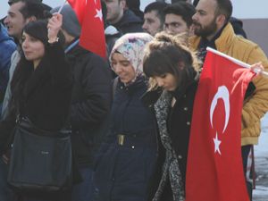 Atatürk Üniversitesi'nde 'birlik ve beraberlik' yürüyüşü