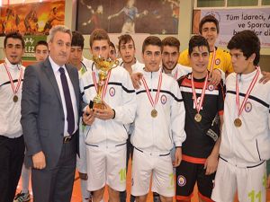Futsal'ın şampiyonu Hüseyin Avni Ulaş