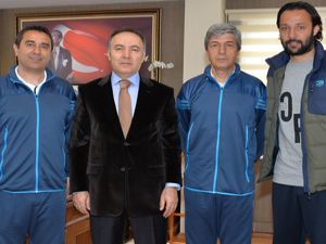 Erzurumspor teknik heyetinden Vali Altıparmak'a ziyaret