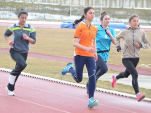 Erzurum'da puanlı atletizm heyecanı