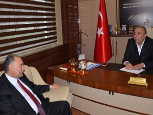 AK Parti Milletvekili Yılmaz'dan CHP'li Başkan Kılıç'a ziyaret