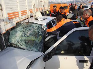 Erzurum'da feci kaza: 5 askeri personel yaralandı