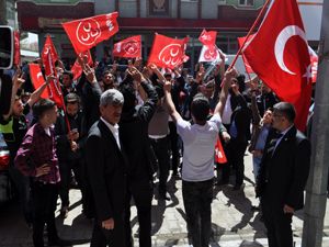 MHP Milletvekili adayları Horasan'da yoğun ilgi gördü