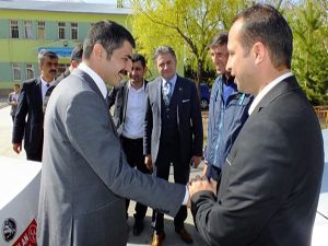 MHP adayı Arslan eğitim kurumlarını ziyaret etti