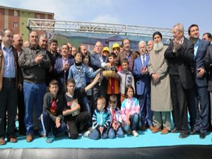 Başkan Sekmen, Yakutiye Bilgi Evi'nin temelini çocuklarla attı