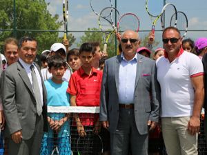 Tenis turnuvası Erzurum'da başladı