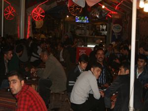 Erzurum'da iftar sonrası semaver çayı keyfi