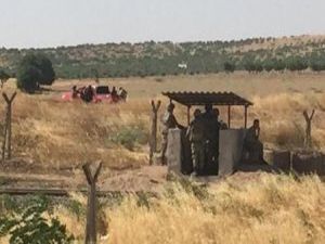 IŞİD sınırda patlayıcı yerleştirdi