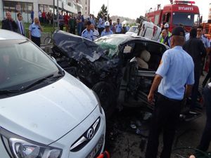 Kars'ta zincirleme trafik kazası: 3 ölü, 2 yaralı