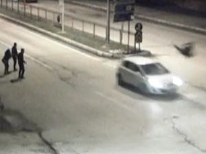 Erzurum'da trafik kazaları mobese kameralarına yansıdı