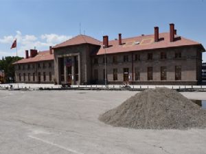 Erzurum İstasyon Meydanı'na yeni düzenleme