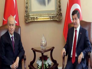 AKP Genel Başkanı Davutoğlu'ndan, Bahçeli'ye randevu talebi