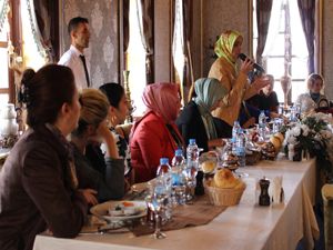 Zehra Taşkesenlioğlu: Kadın girişimciler desteklenmeli