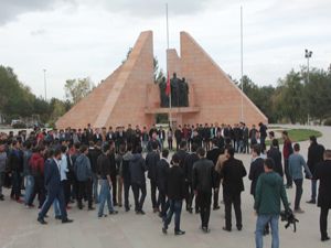 Atatürk Üniversitesi'nde birlik ve beraberlik yürüyüşü