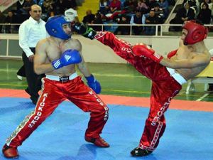 Erzurum'da Kick boks fırtınası
