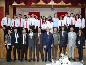 Anadolu Lisesi'nden İstiklal Marşı'na yakışır program