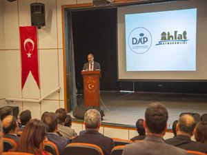 Ahlat'ta, DAP tanıtım toplantısı düzenlendi