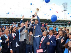 BB Erzurumspor şampiyonluk kupasını aldı