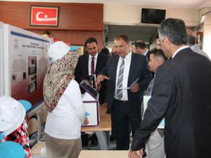 Pasinler Alvarlı Efe Anadolu Lisesi bilim fuarı açtı