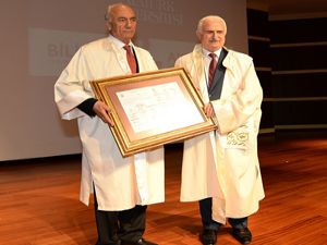 Sıtkı Alp'e fahri doktora diploması