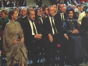 Erdoğan, İzzetbegoviç ile oturdu şahitler Gül ve Davutoğlu oldu
